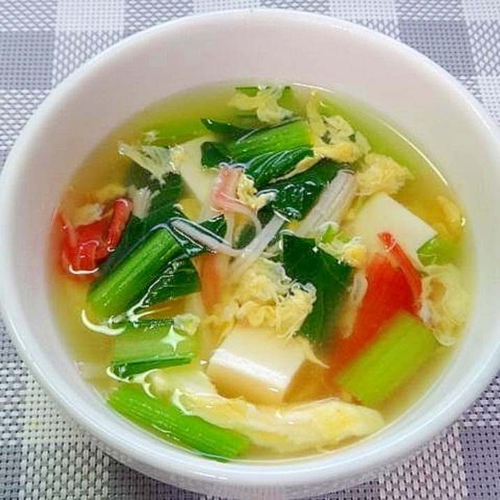 豆腐とカニカマ小松菜の卵スープ